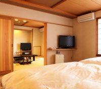 Titami Room with Bed