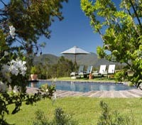 Tarn Country House 