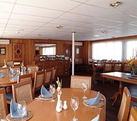Borneo Cruiser Dining
