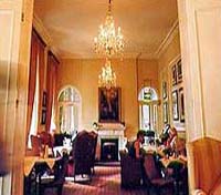 Mercure Queens - lounge