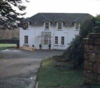 MacKinnon Country Hotel