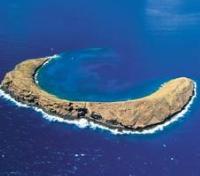 Molikini Crater
